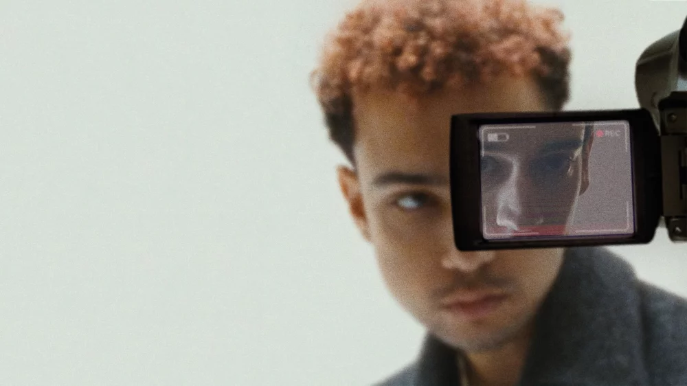 Lurker (2025) — background