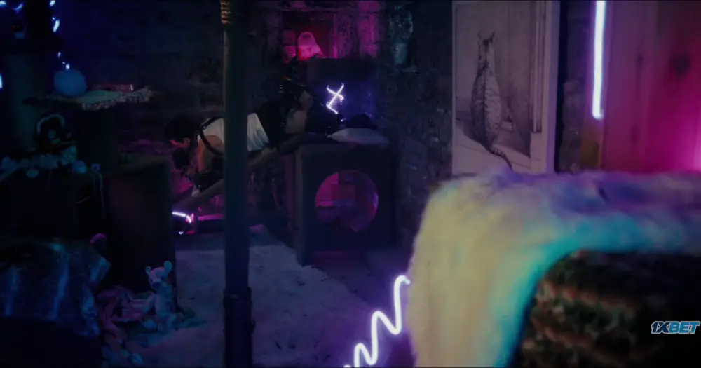 Don't Let the Cat Out (2025) — screenshot