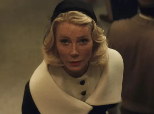 Gwyneth Paltrow will play the lead role in the drama *Strangers*.