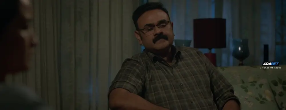 Valathu Vashathe Kallan (2024) — screenshot